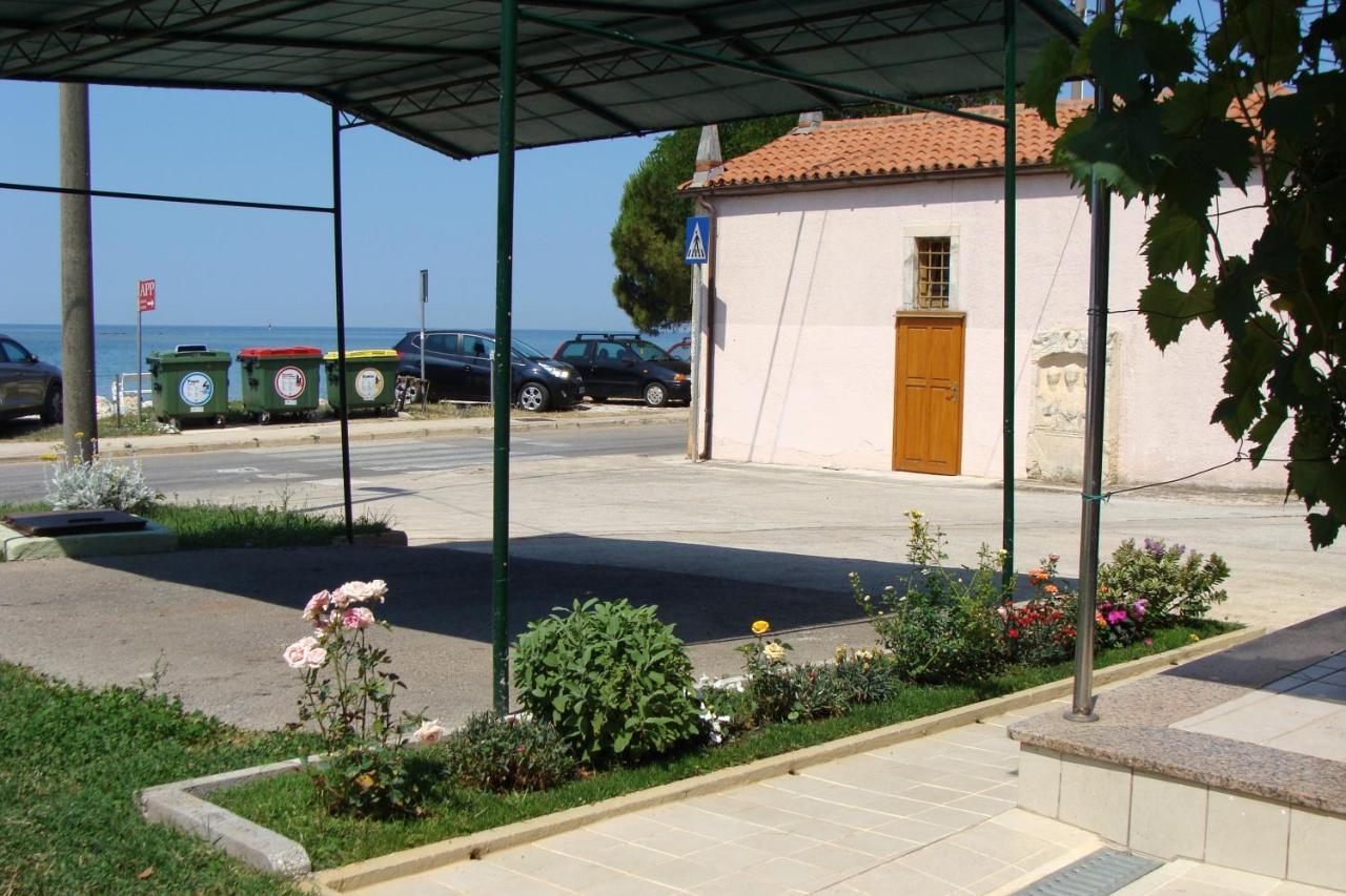 Apartments By The Sea Zambratija, Umag - 2557 外观 照片